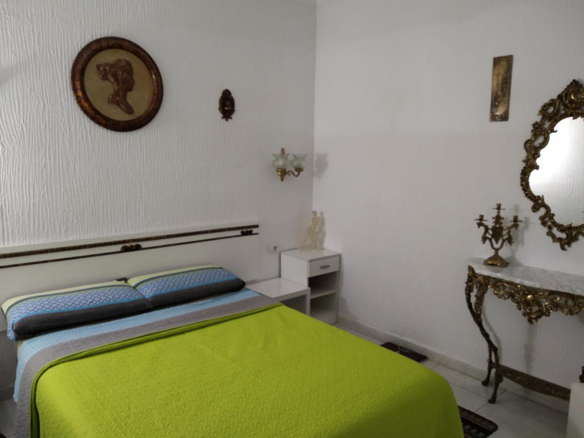 Apartment Cristian Sur Лос Кристианос Екстериор снимка